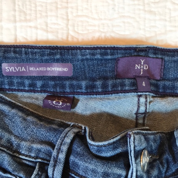 NYDJ Distressed Sylvia Boyfriend Jeans Size 4 - Picture 3 of 3